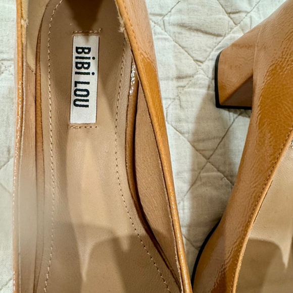 NWT BiBi LOU Valencia Loafers - Camel Patent Size 38 - Picture 5 of 5